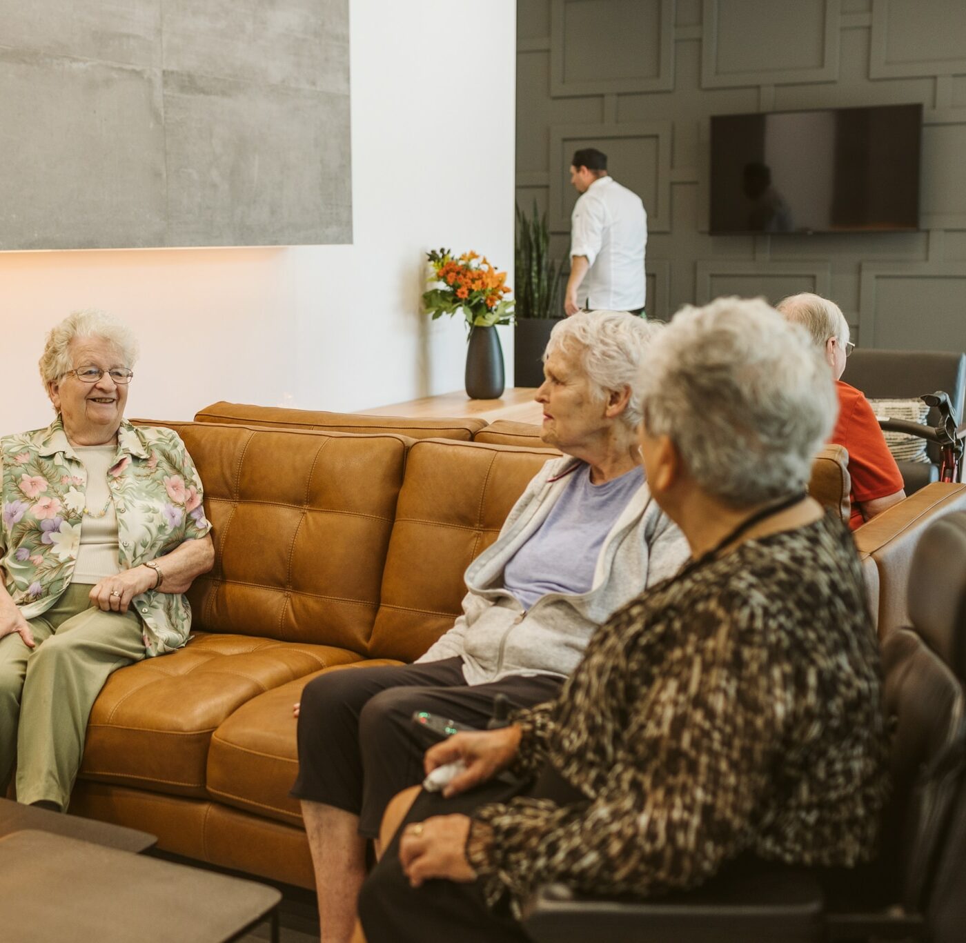 How Seniors Living Communities Reduce Loneliness